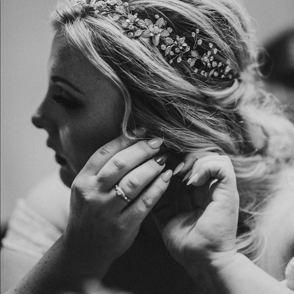 David’s Bridal Crystal Floral Wire Sash Rose Gold - Picture 1 of 3